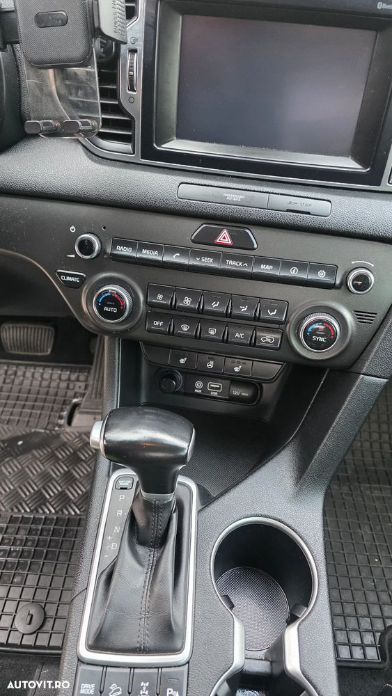 Kia Sportage 2.0 DSL 6AT 4x4 Style - 6