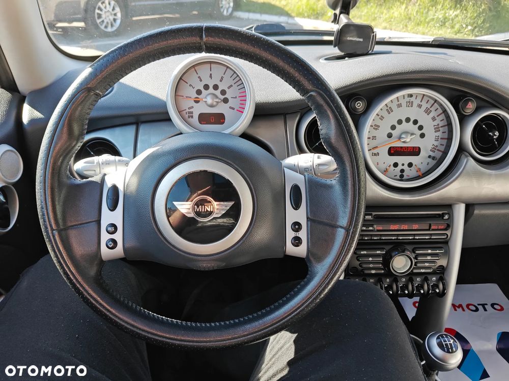 MINI ONE Seven - 22