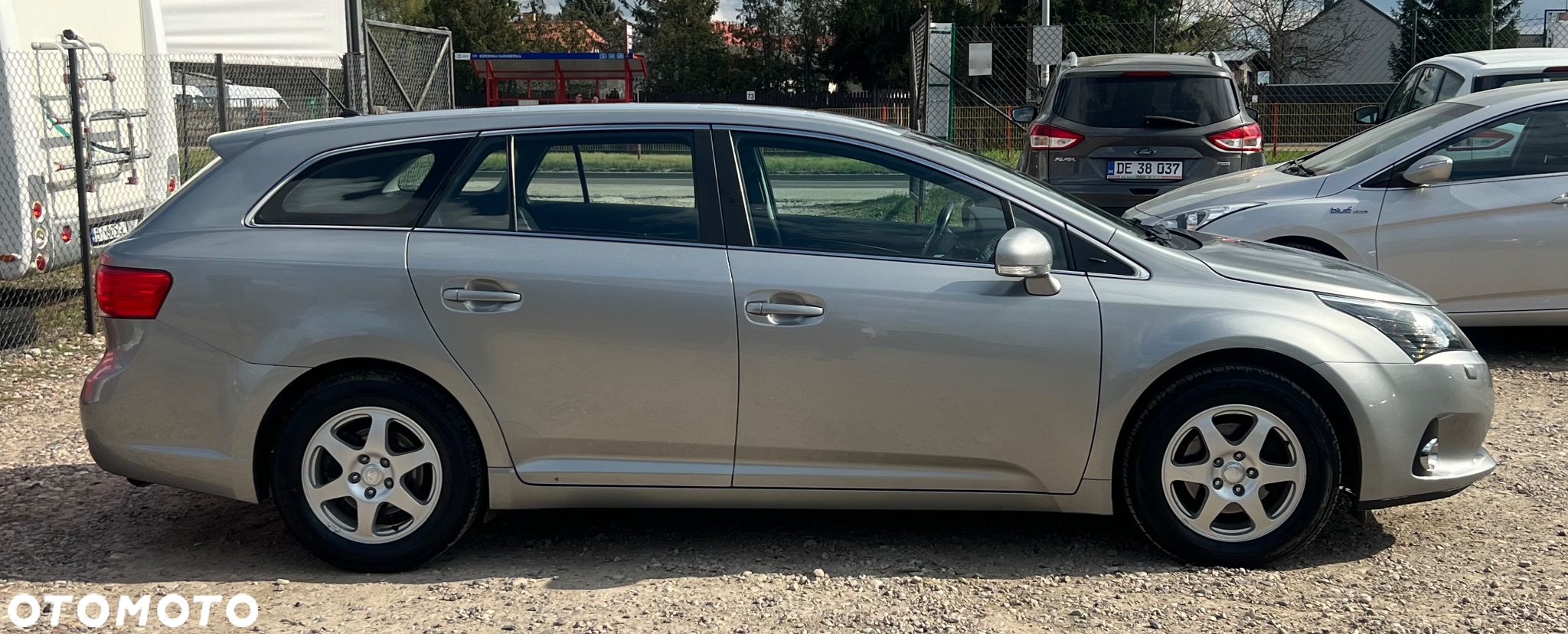 Toyota Avensis 2.0 D-4D Premium - 3