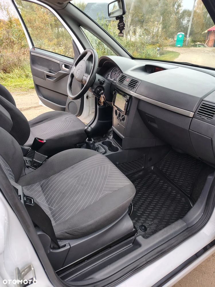 Opel Meriva - 8