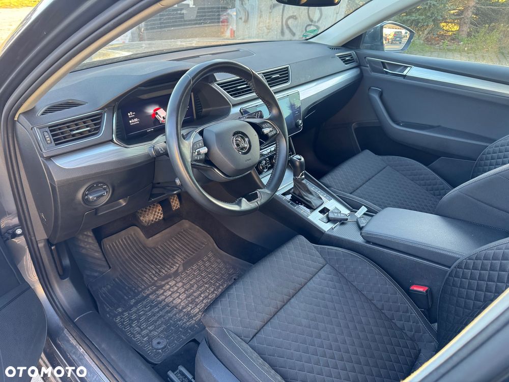 Skoda Superb 2.0 TDI DSG Premium Edition - 15