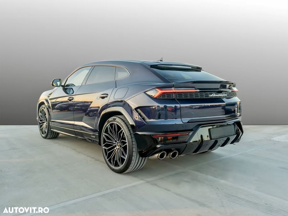 Lamborghini URUS - 2