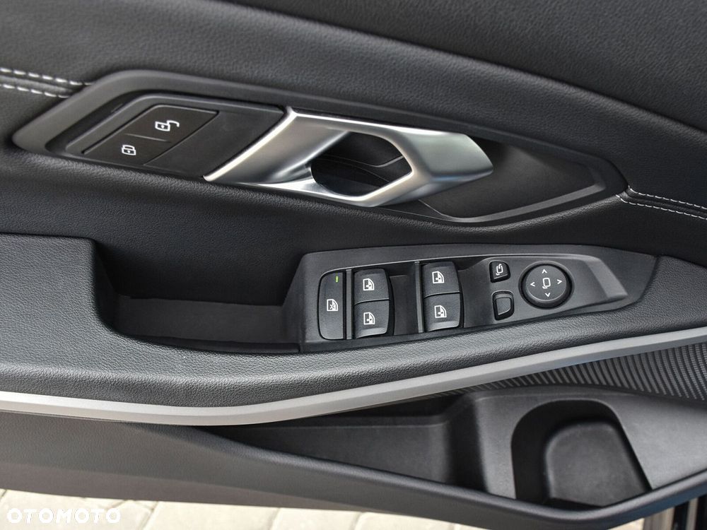 BMW Seria 3 - 20