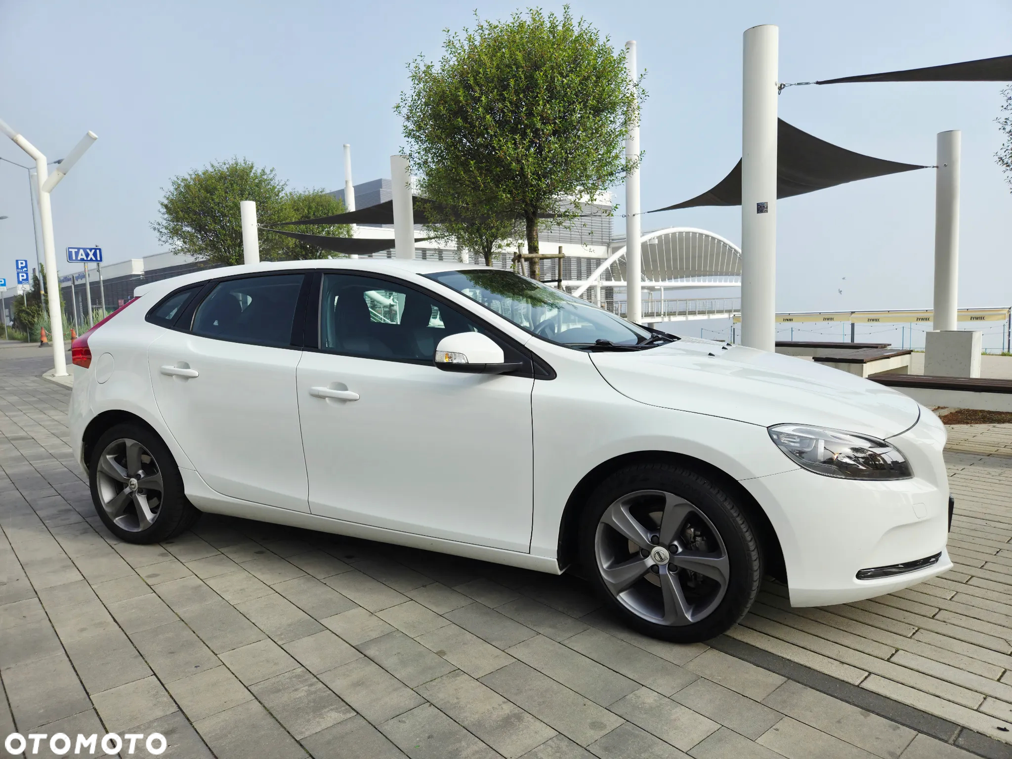 Volvo V40 D2 Drive-E Kinetic - 19