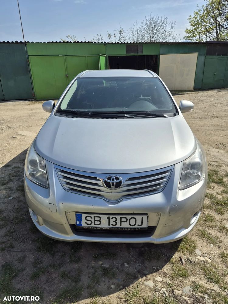 Toyota Avensis 2.0 D-4D Executive - 1