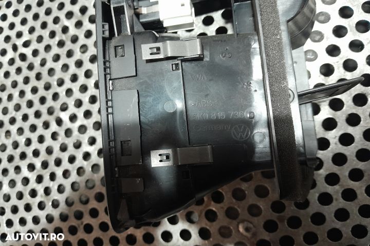 GRILA VENTILATIE BORD CENTRU 5K0815736D 5K0815736D Volkswagen VW Golf - 3