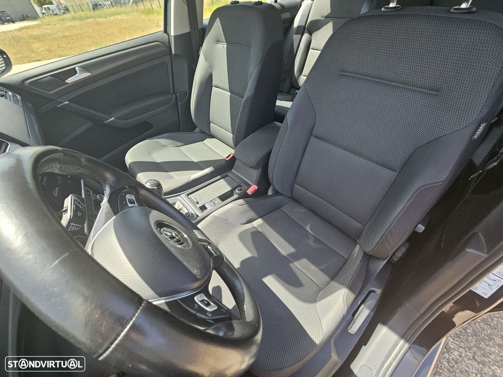 VW Golf Variant 1.6 TDi Confortline - 19