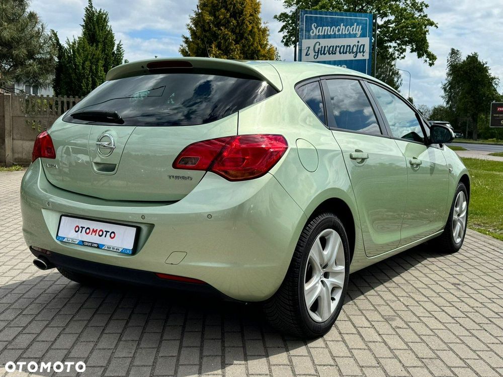 Opel Astra 1.4 T Enjoy - 4