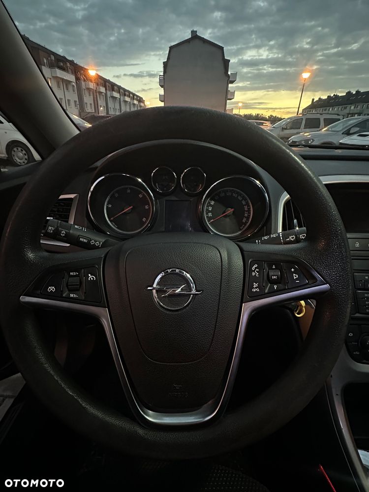 Opel Astra - 12
