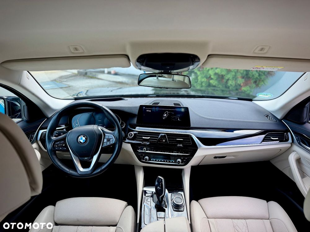 BMW Seria 5 540d xDrive mHEV Luxury Line - 20