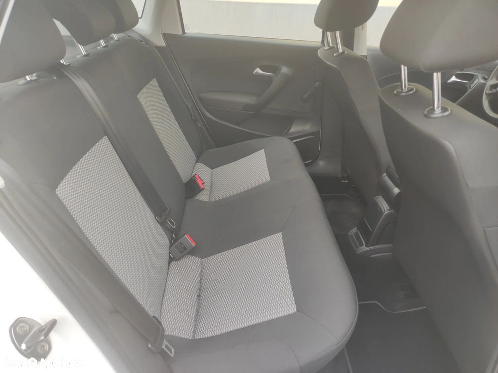 Volkswagen Polo - 30