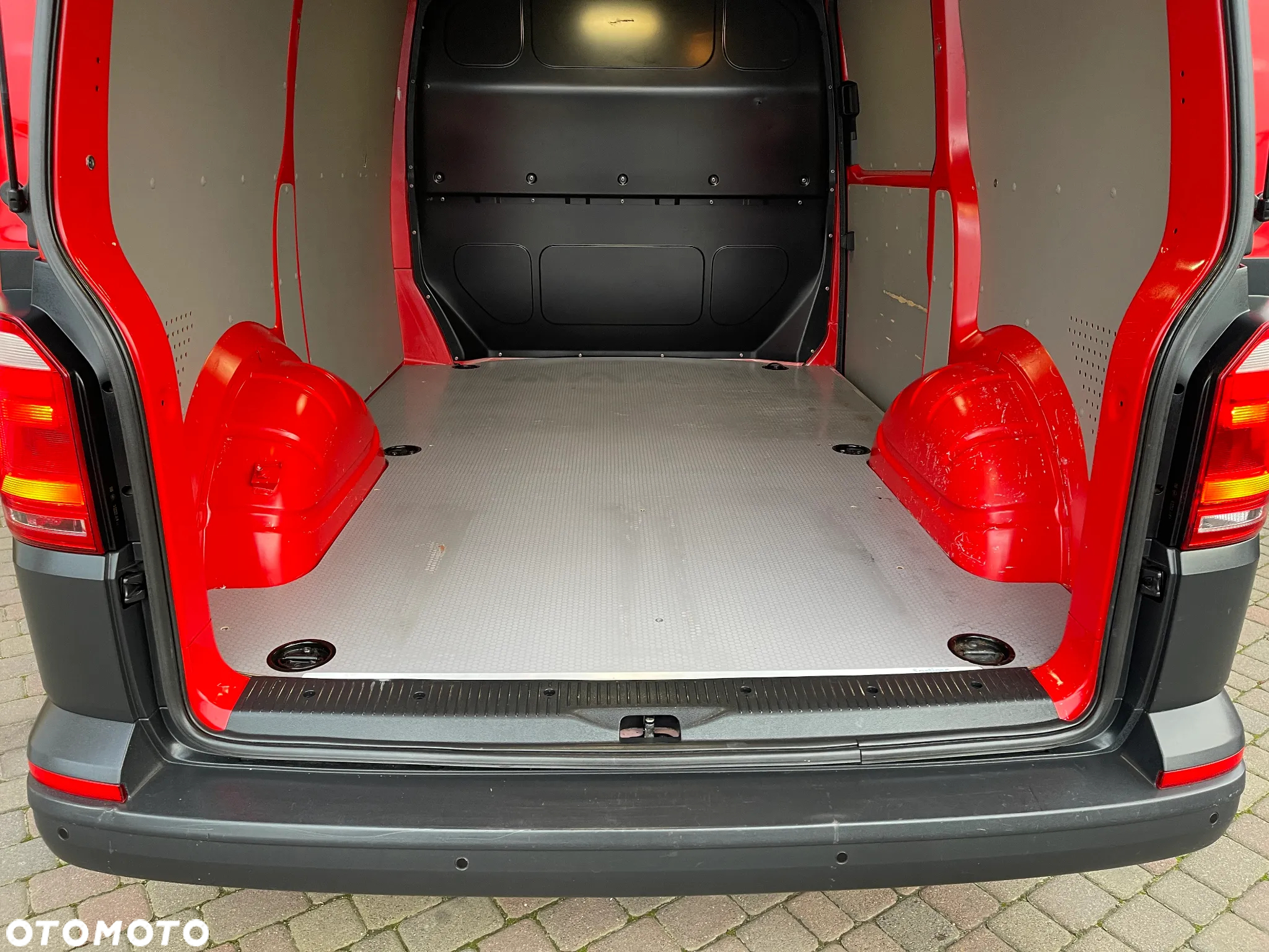 Volkswagen Transporter T6 L1H1 - 13