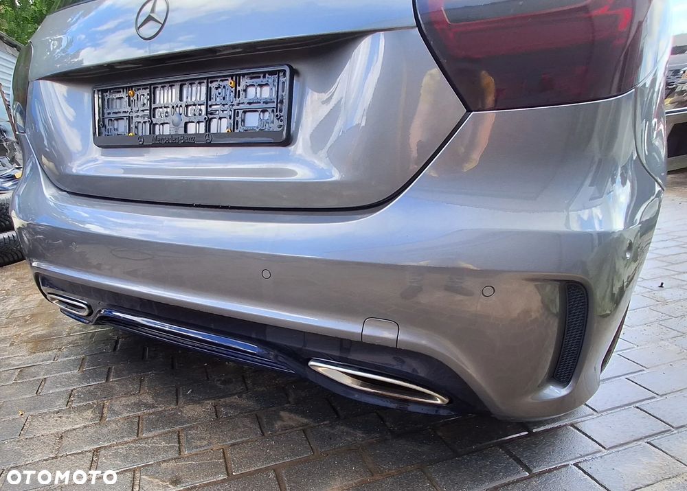 MERCEDES A-KLASA W176 TYLNI ZDERZAK AMG LIFT W ORYGINALE W KOLOR 787 Z 2016 ROK NA PDC  BARDZO LADNY - 2
