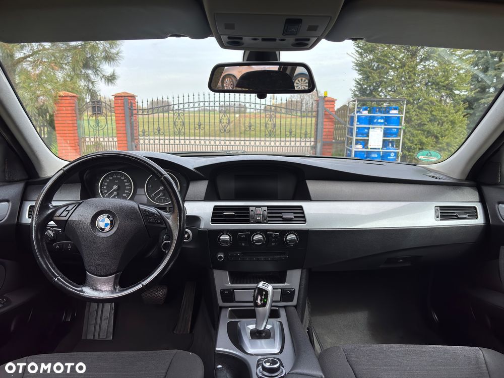 BMW Seria 5 520d Edition Lifestyle - 25