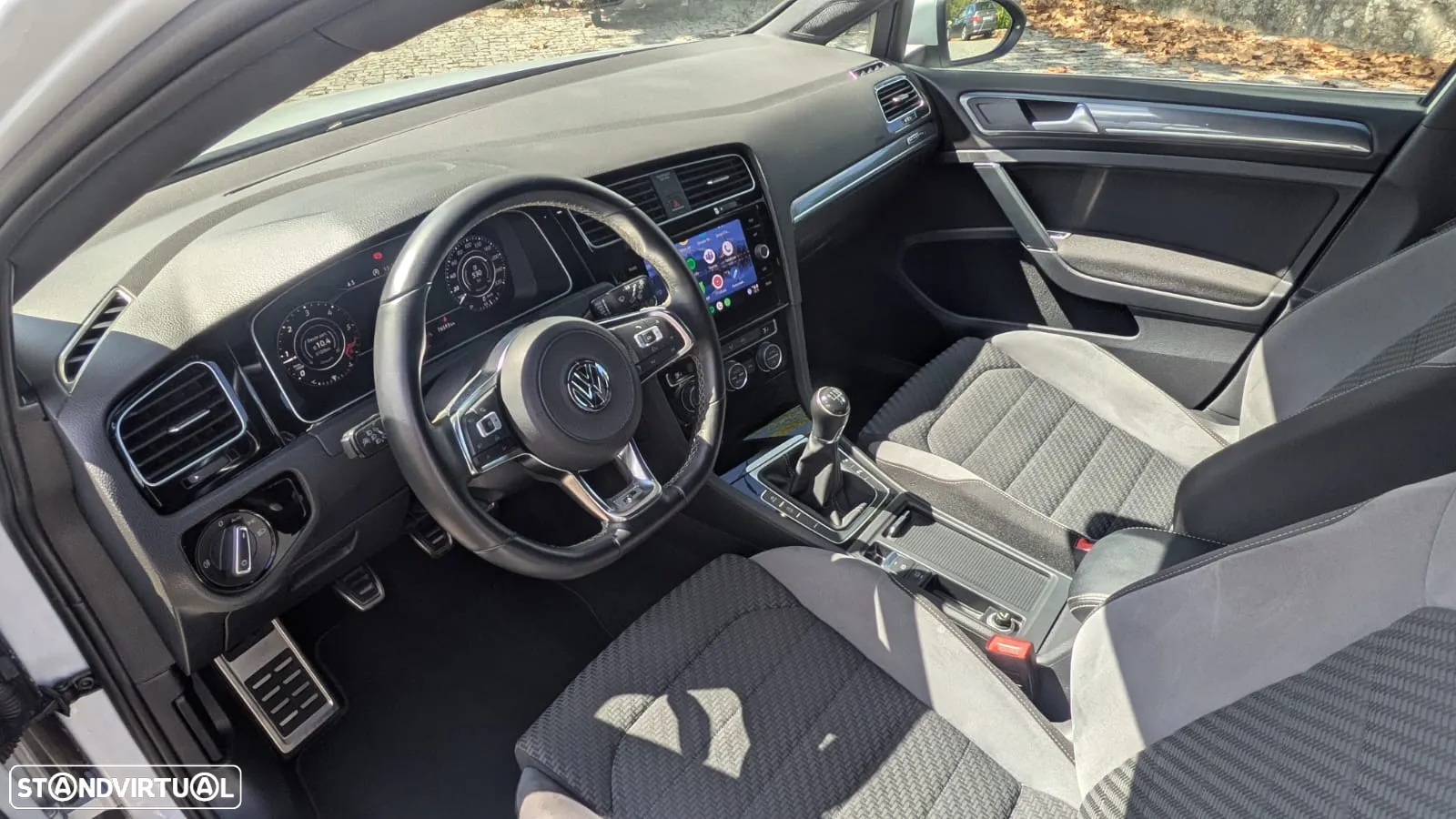 VW Golf 1.6 TDI R-Line - 6
