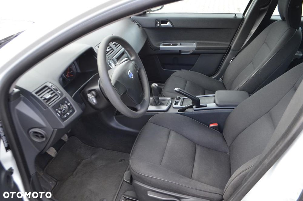 Volvo S40 1.6 Sport - 19