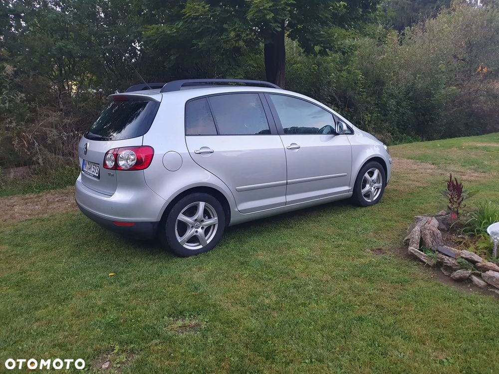 Volkswagen Golf Plus 1.9 TDI DPF United - 4