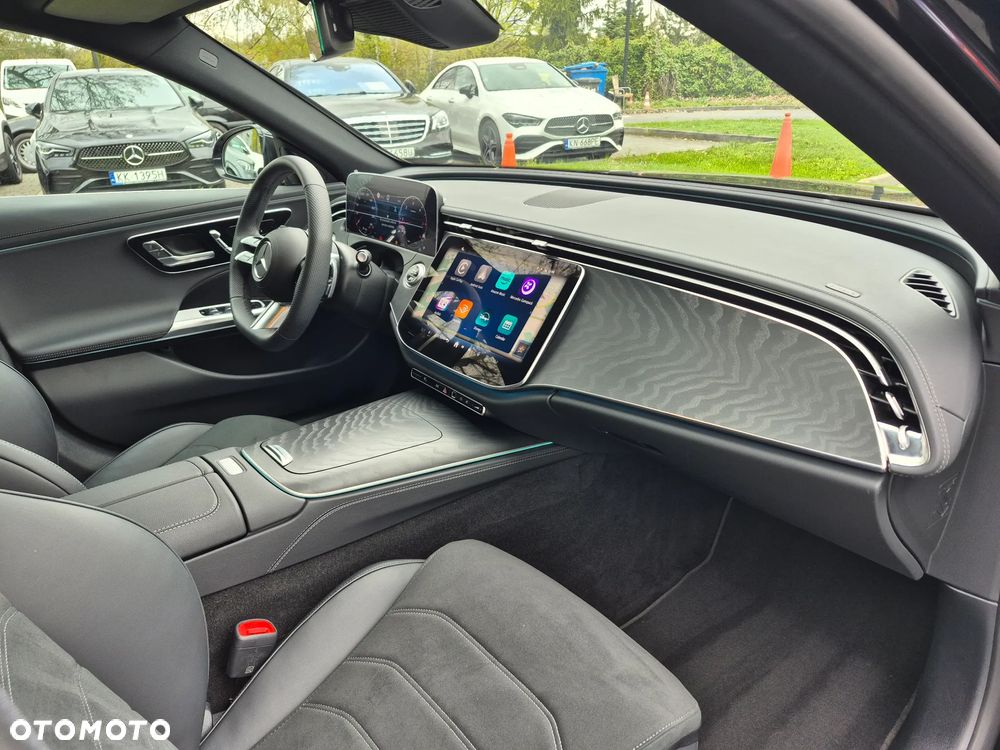 Mercedes-Benz Klasa E 220 d mHEV 4-Matic AMG 9G-Tronic - 30