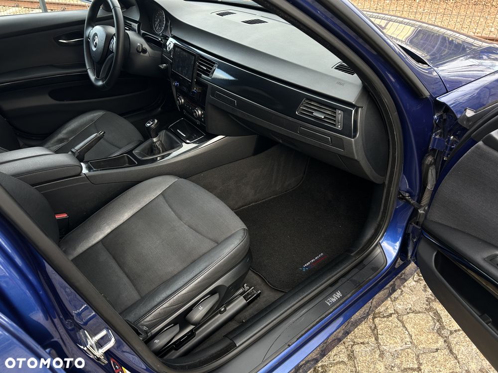 BMW Seria 3 - 12