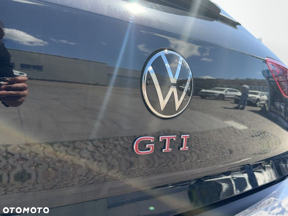 Volkswagen Golf - 13