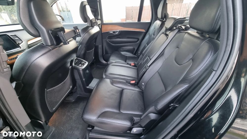 Volvo XC 90 - 16