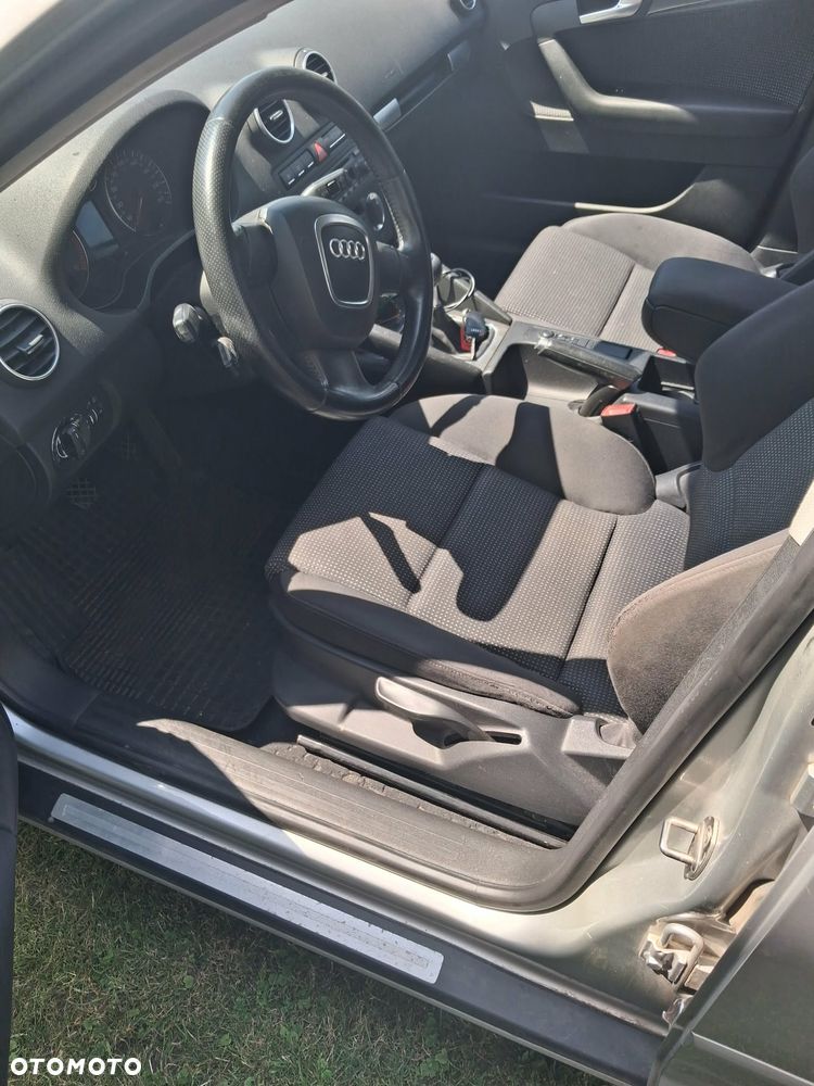 Audi A3 Sportback 2.0 TDI DPF Ambition - 2