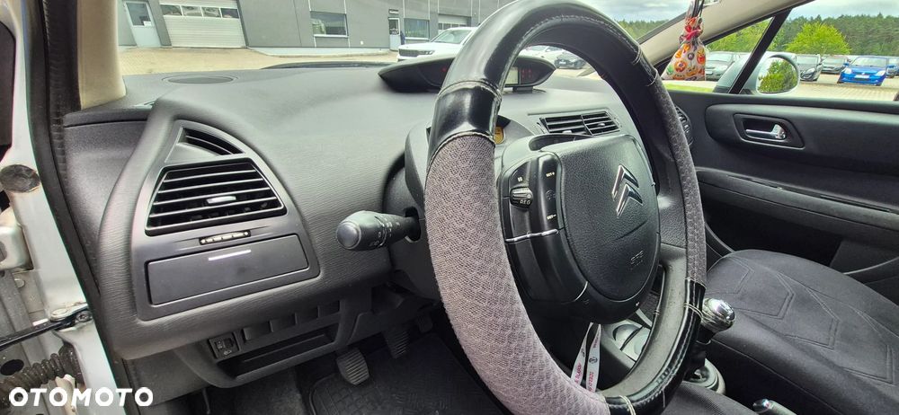 Citroën C4 1.4 16V Magic - 12