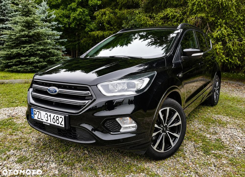 Ford Kuga 1.5 EcoBoost 2x4 ST-Line - 1