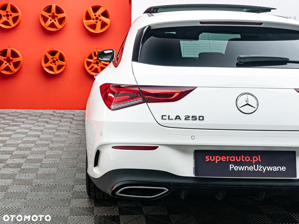 Mercedes-Benz CLA 250 4-Matic AMG Line 7G-DCT - 28