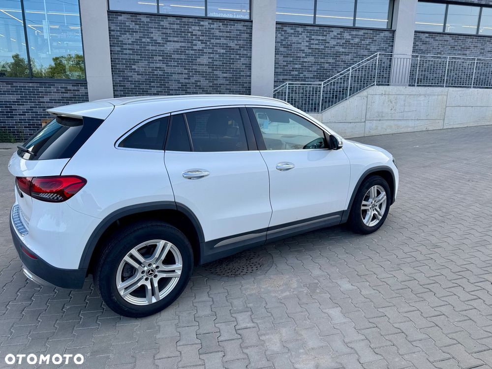 Mercedes-Benz GLA 250 8G-DCT - 8