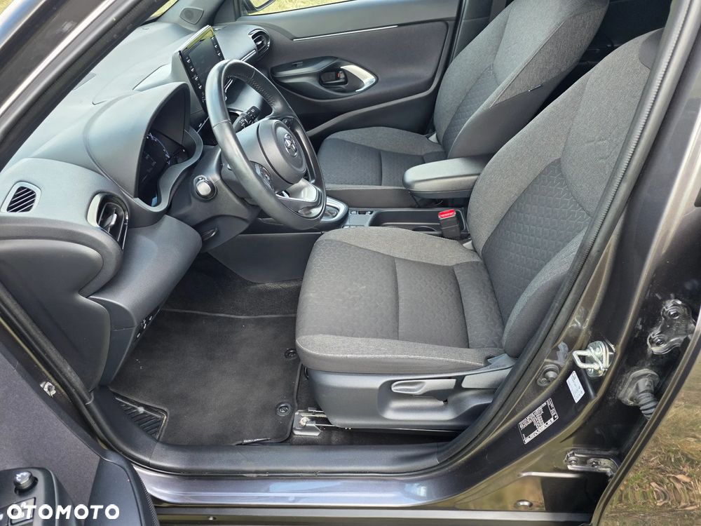 Toyota Yaris Cross Hybrid 1.5 Premiere Edition - 17