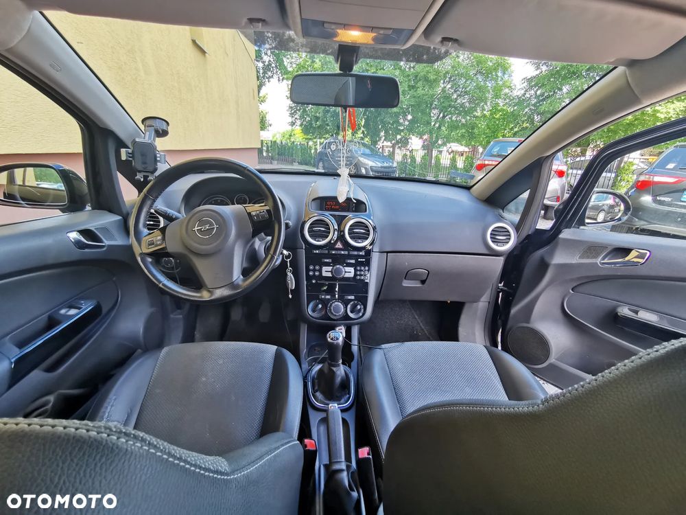 Opel Corsa 1.4 16V Enjoy - 16