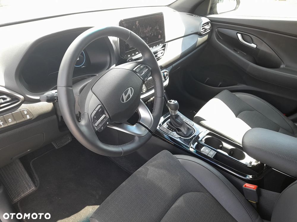 Hyundai Kona 1.6 GDI Hybrid Executive DCT - 14