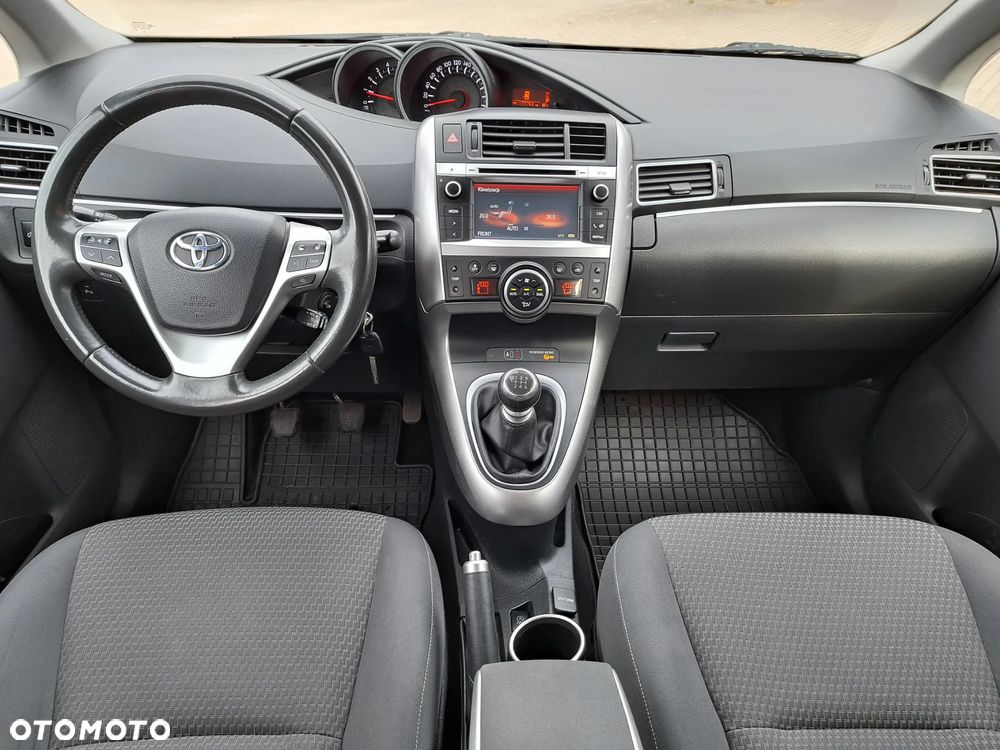 Toyota Verso - 22