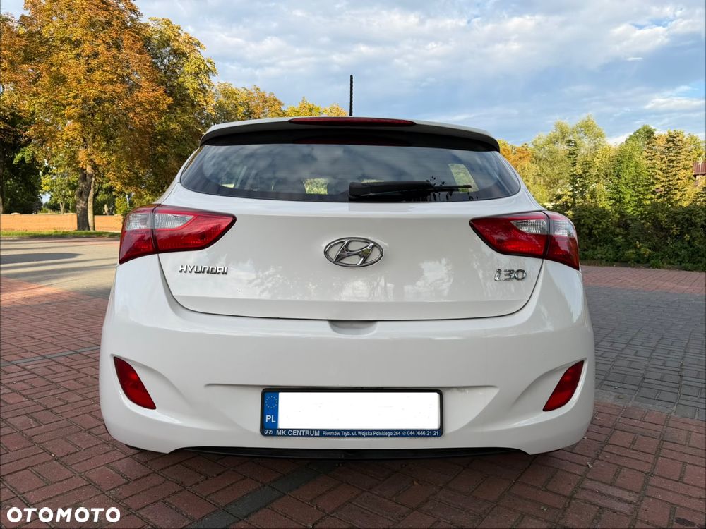 Hyundai i30 1.6 CRDi Classic + - 9