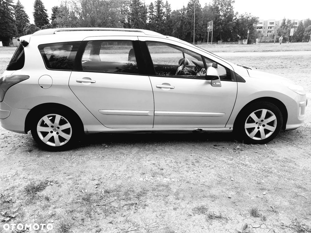 Peugeot 308 1.6 Premium - 6