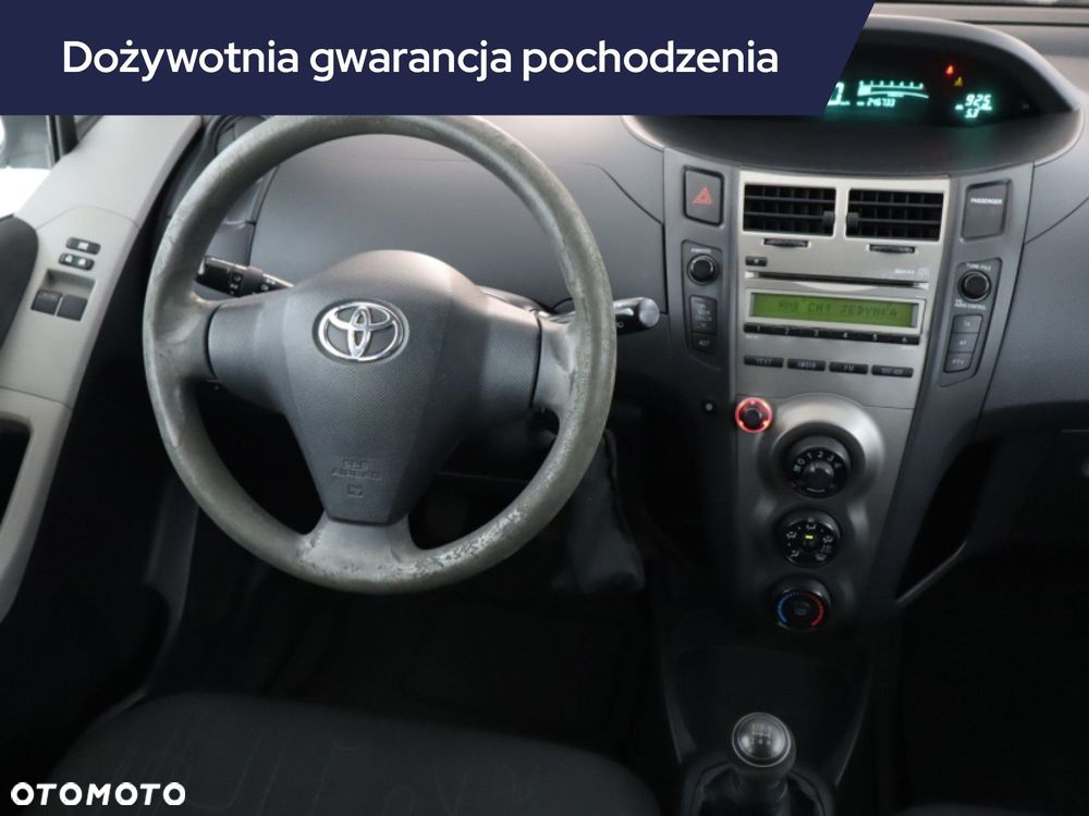 Toyota Yaris - 9