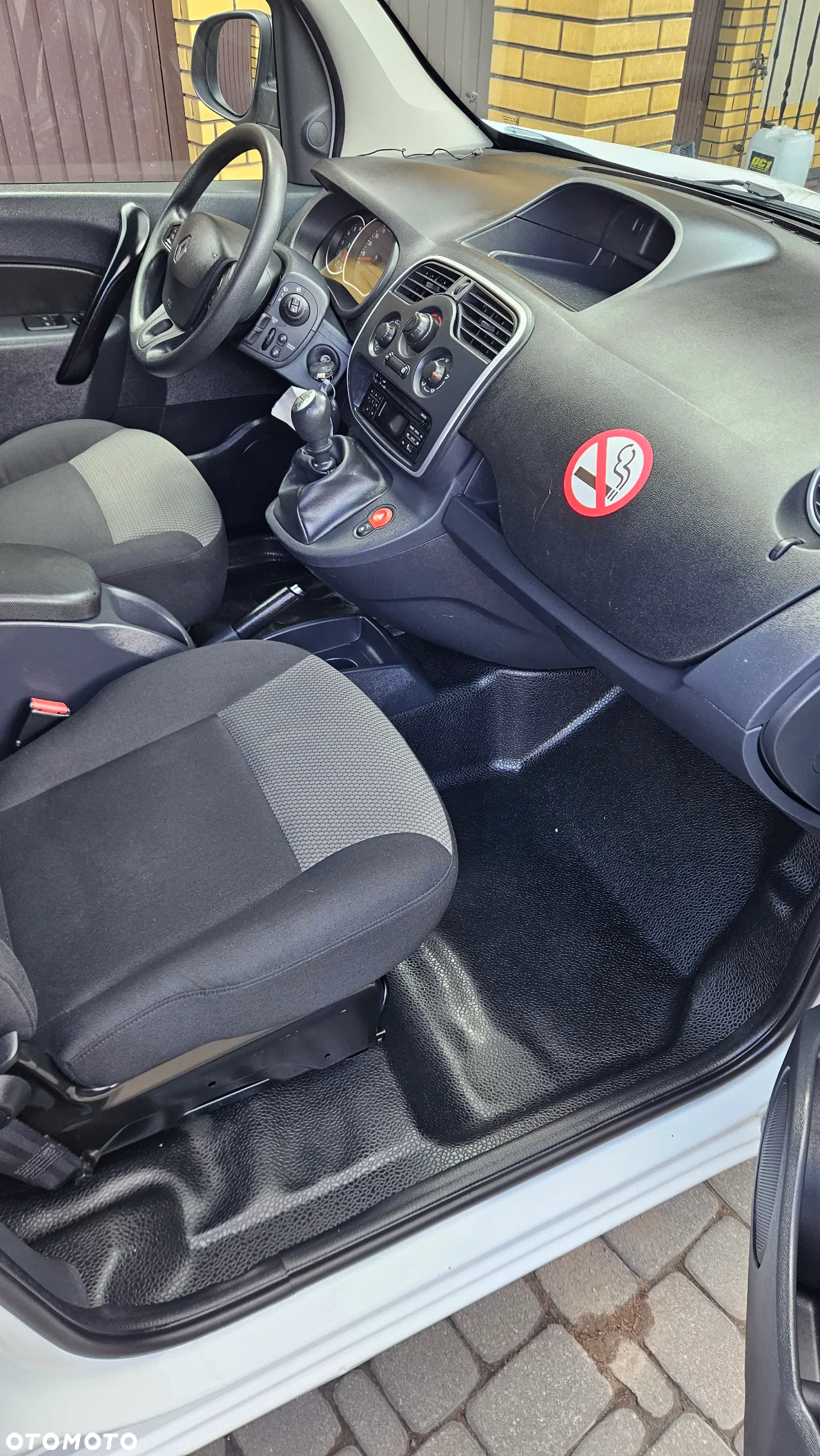 Renault KANGOO - 8
