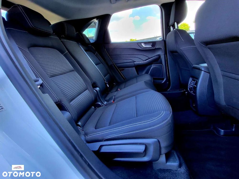 Ford Kuga - 8
