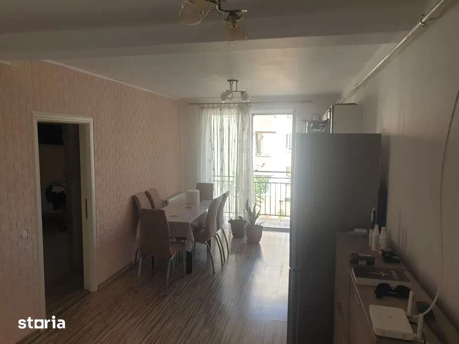 Apartament de vanzare 3 camere 53mp zona Floresti Porii — fotografia 2