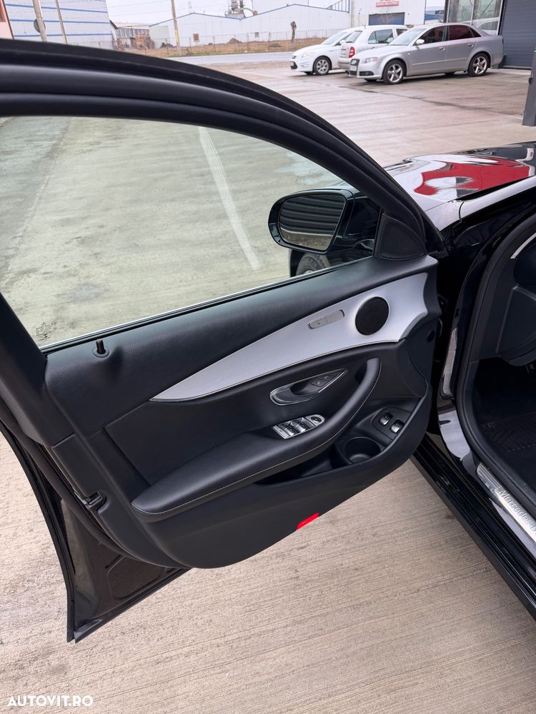 Mercedes-Benz E - 18