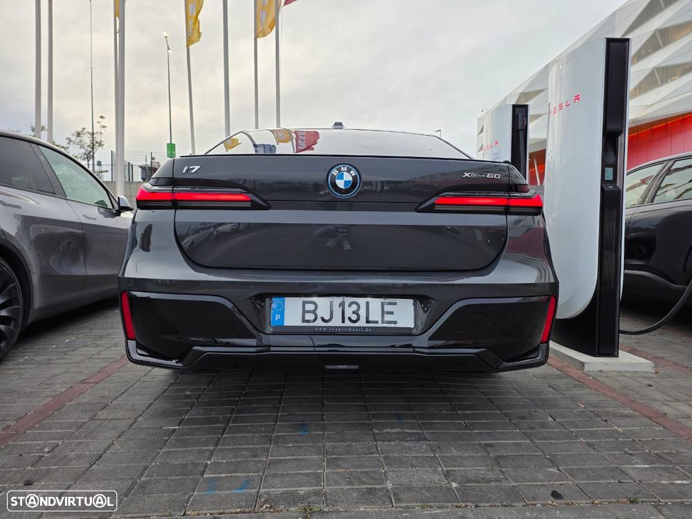 BMW i7 xDrive60 Pack Desportivo M Pro - 11