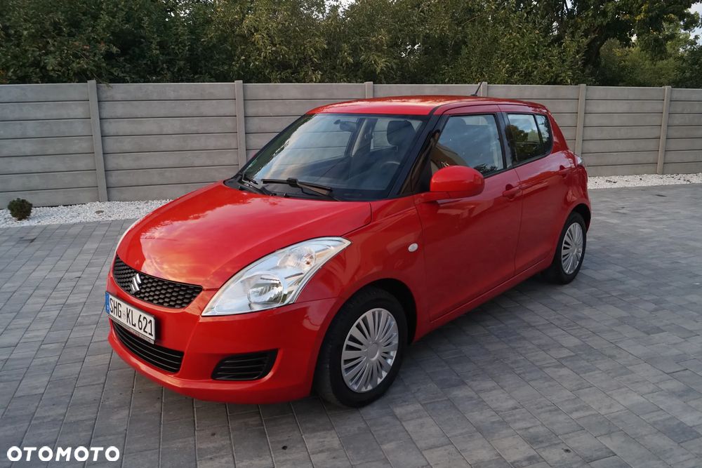 Suzuki Swift - 1