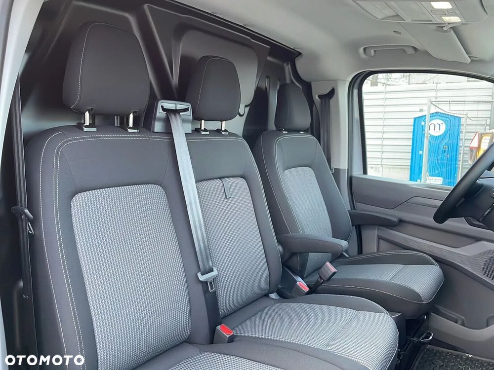 Volkswagen Transporter Furgon 2.0 TDI 150 KM manual - 14
