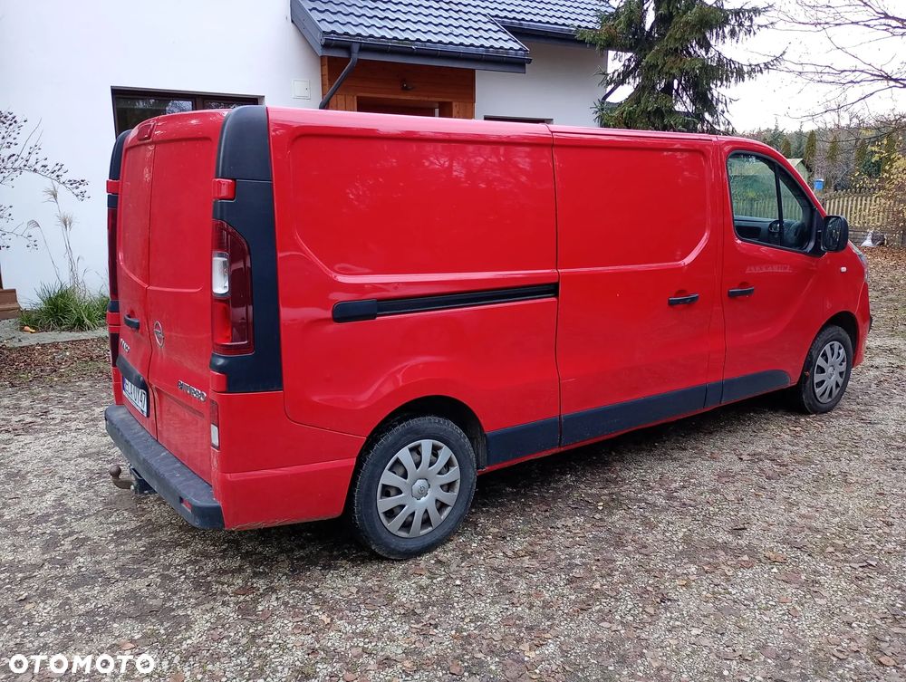 Opel Vivaro - 8