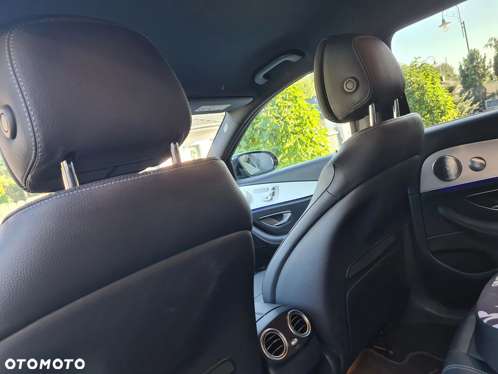 Mercedes-Benz Klasa E - 17