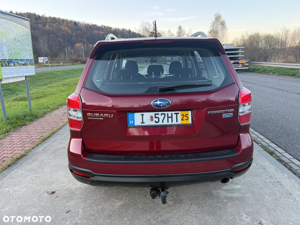 Subaru Forester 2.0D Exclusive - 6