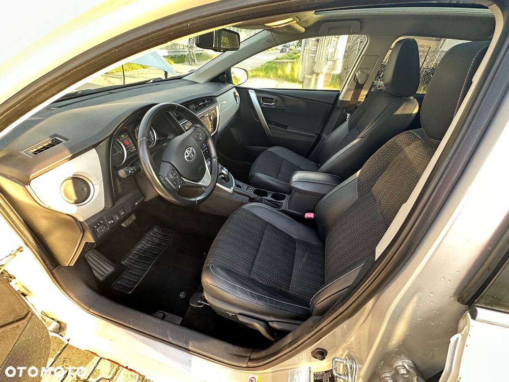 Toyota Auris - 7