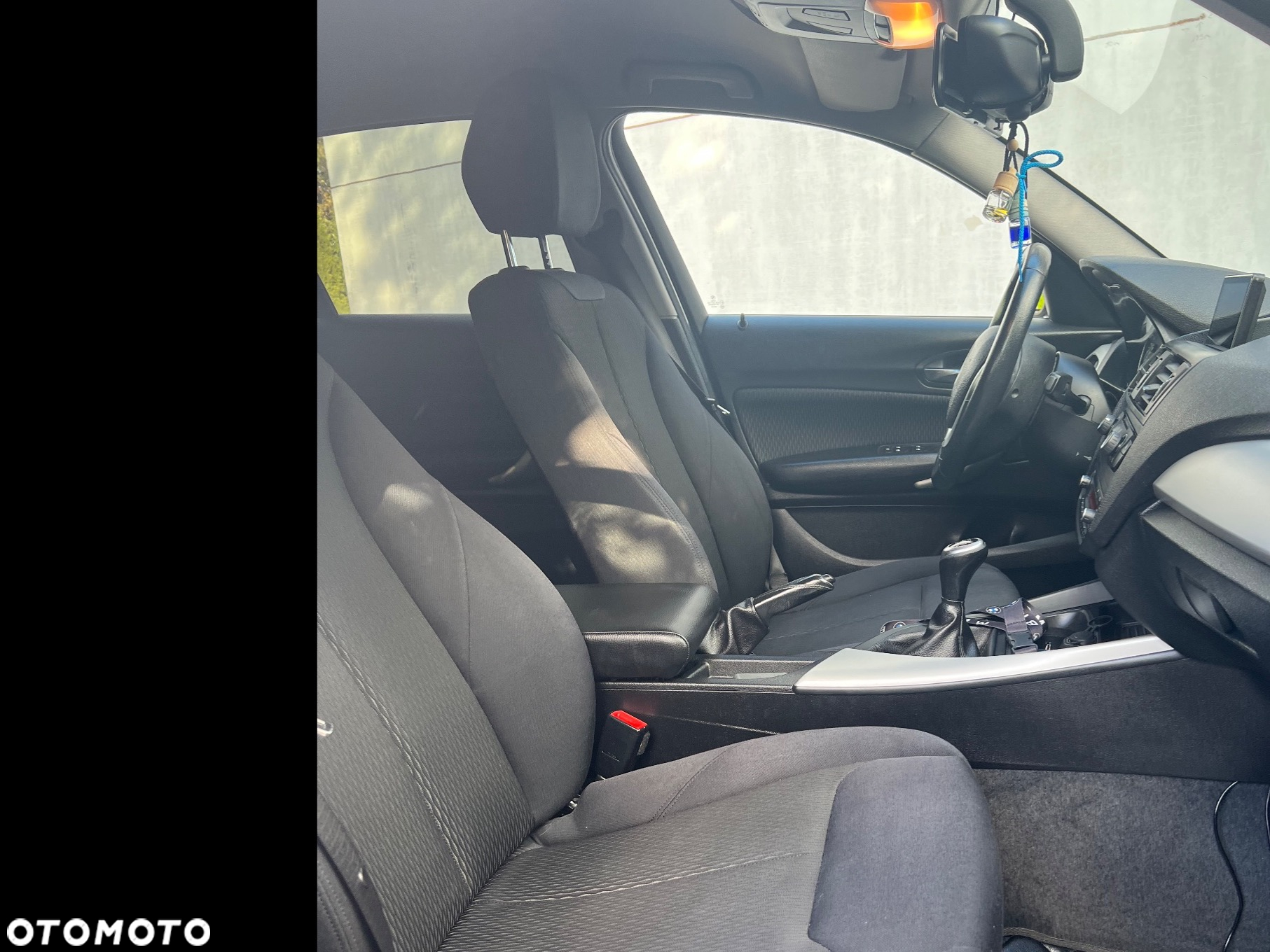 BMW Seria 1 114i - 24