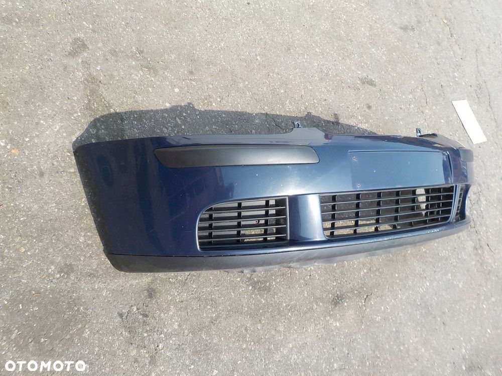 zderzak przód kompletny vw golf V 2005r - 1